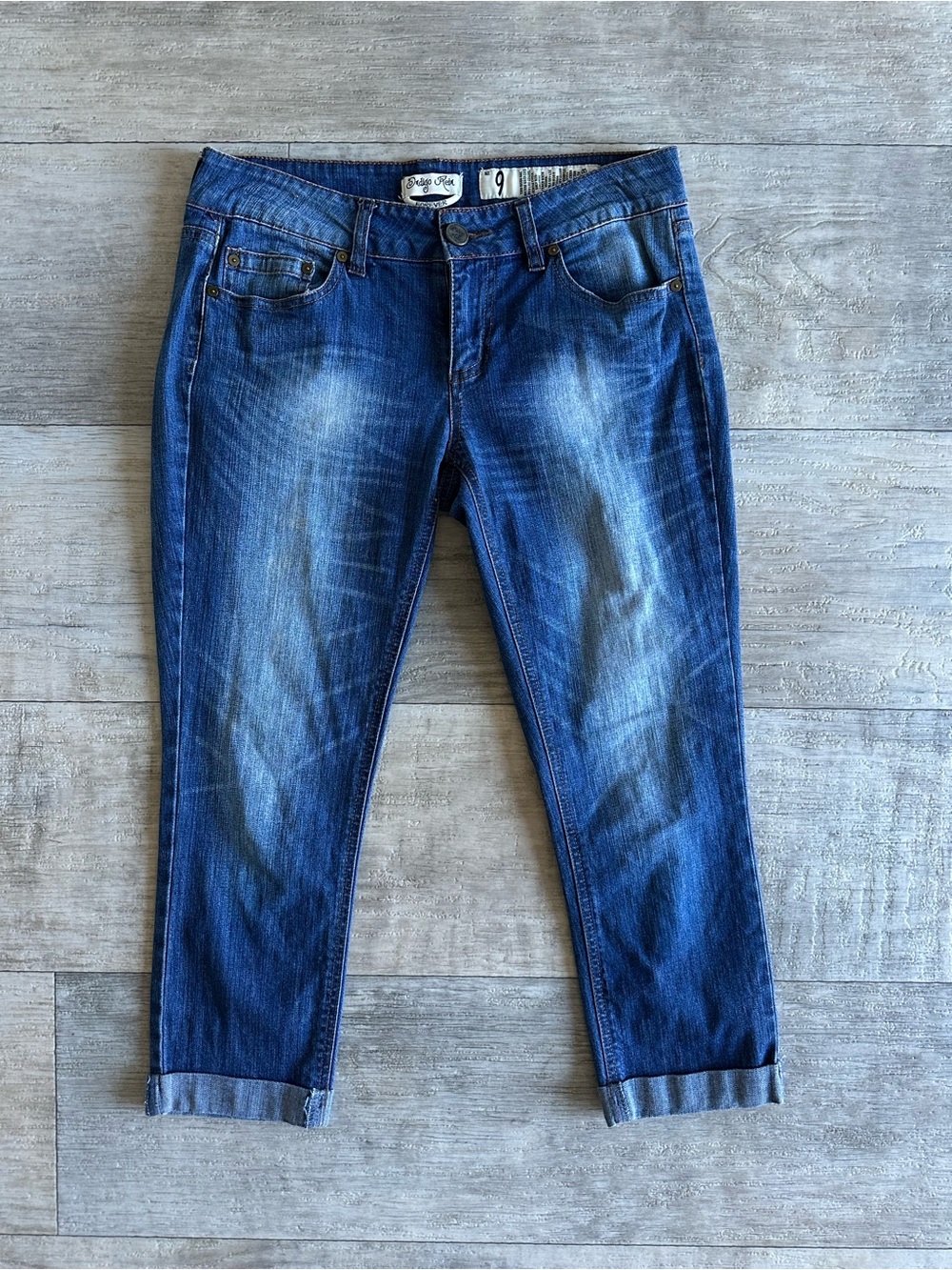 Indigo Rein Cuffed Crop Jeans Size 9 Medium Wash